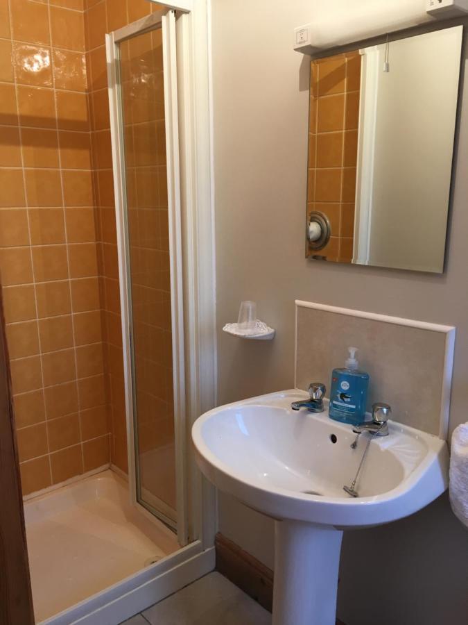 Carrick House B&B キリーベグス エクステリア 写真