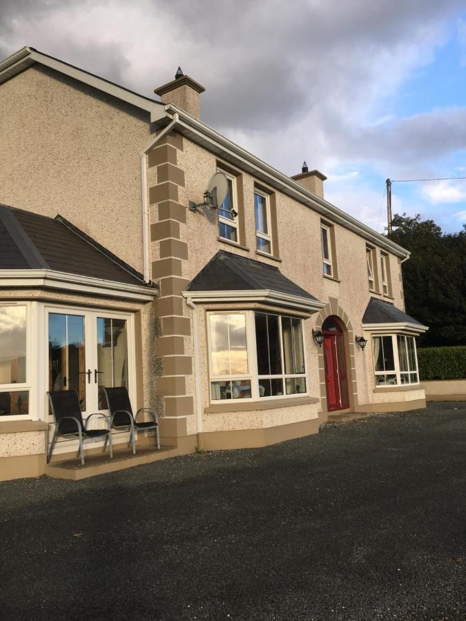 Carrick House B&B キリーベグス エクステリア 写真