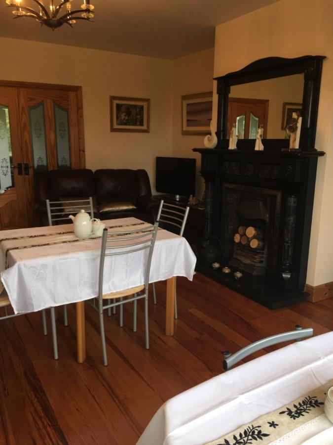 Carrick House B&B キリーベグス エクステリア 写真